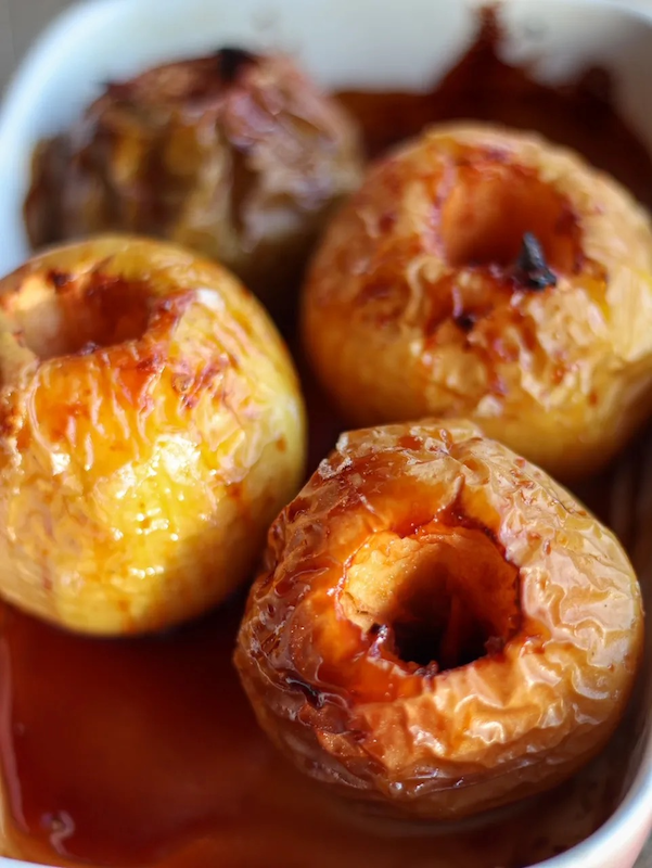 Recette simple à l'air fryer de pommes au miel et à la cannelle