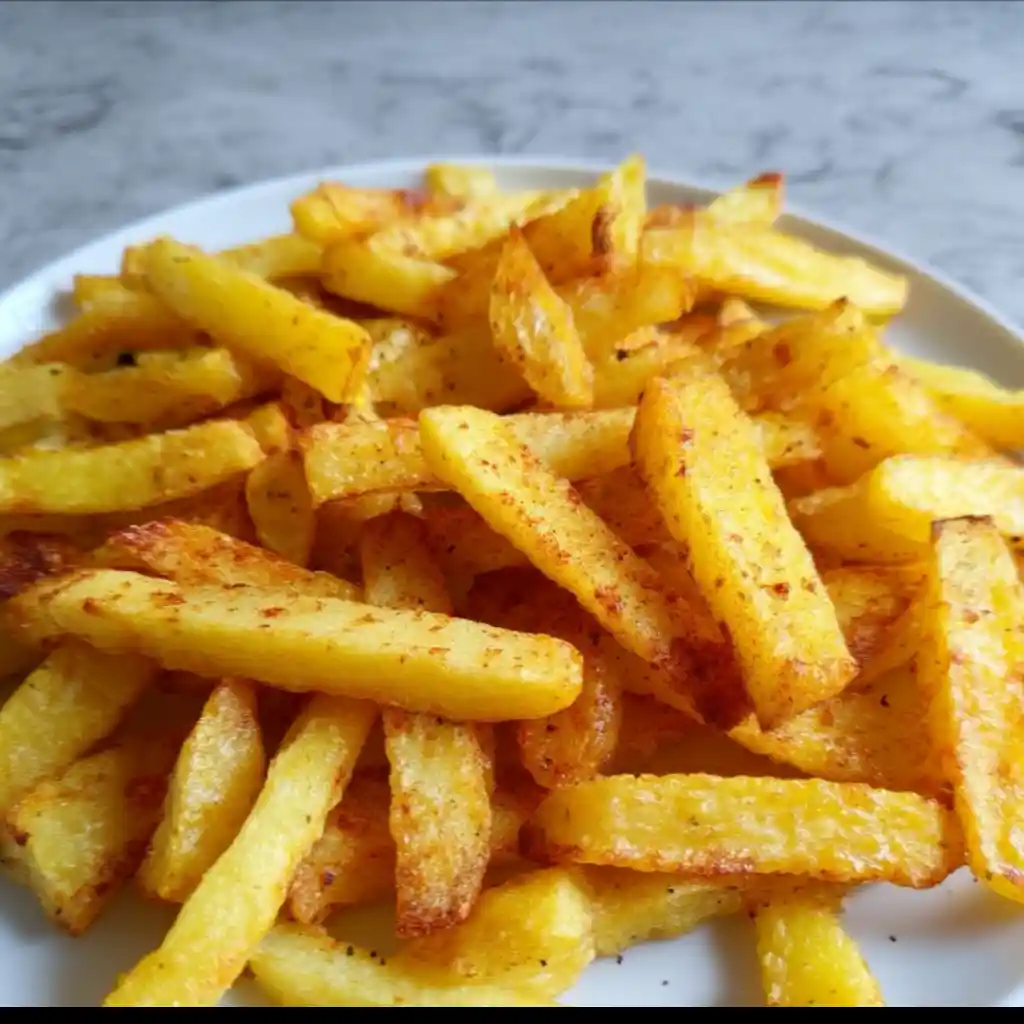 5 recettes avec des pommes de terre à l'air fryer pour une personne Recette frites maison parfaites à l'air fryer pour une personne