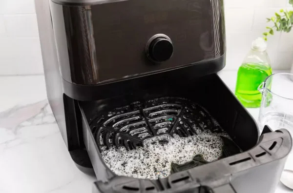 Conseils pour nettoyer le panier de votre air fryer